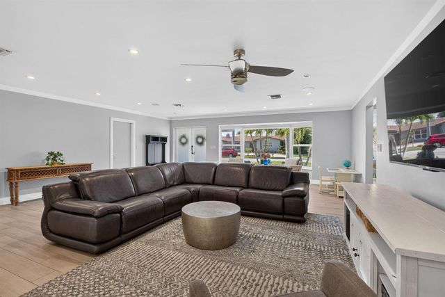 1270 SE 14th Court, Deerfield Beach, FL 33441