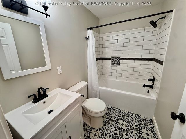 302 Clemens Court, Huntington, WV 25704