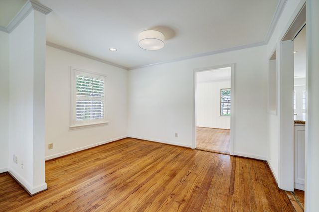 5642 Wickersham Lane, Houston, TX 77056