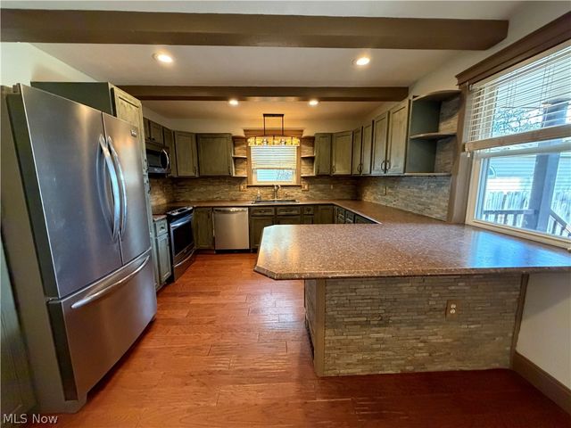 4602 7th Avenue, Vienna, WV 26105