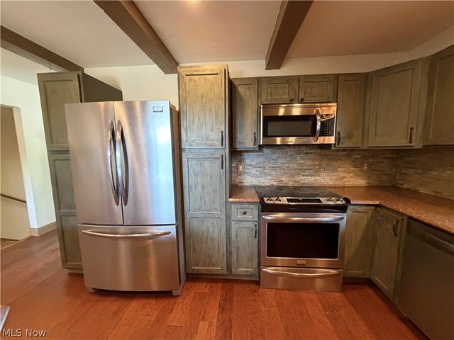 4602 7th Avenue, Vienna, WV 26105