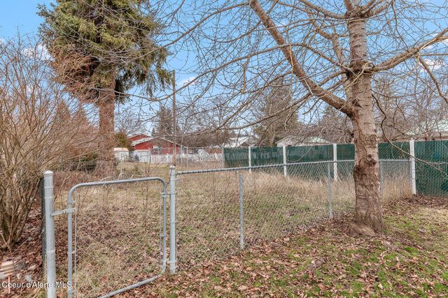 1302 E Adeline Ave, Coeur D'alene, ID 83814