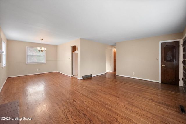 3231 Cawein Way, Louisville, KY 40220