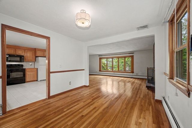 26 Arlington Road, Burlington, MA 01803
