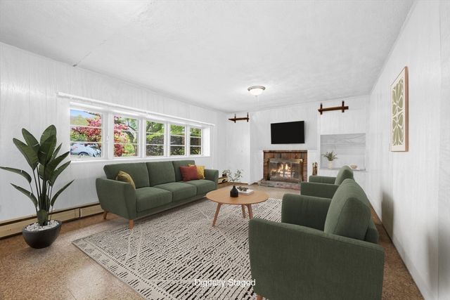 26 Arlington Road, Burlington, MA 01803