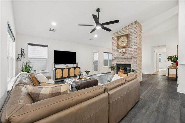 15106 Natural Spring WAY, Austin, TX 78728