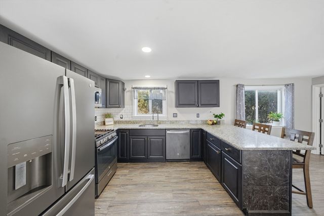 46 Pelham Street, Methuen, MA 01844