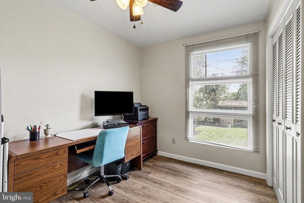 Image 22 of property listing at 907 ALLEN ST, New Cumberland, PA 17070