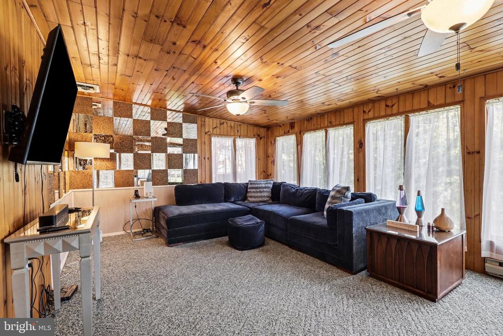 Image 23 of property listing at 907 ALLEN ST, New Cumberland, PA 17070