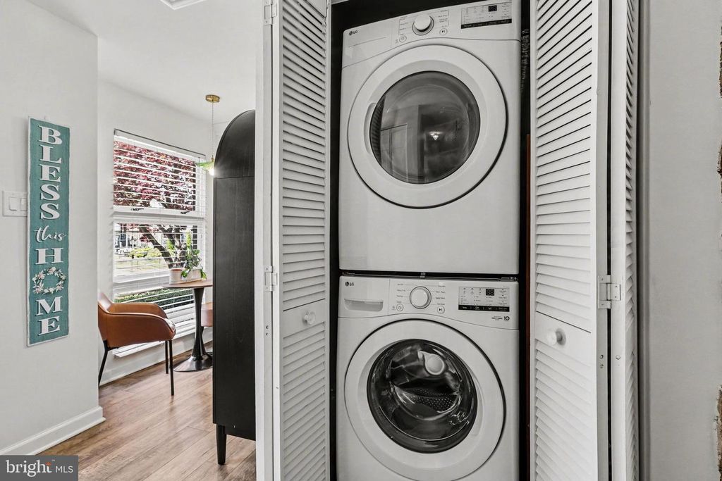 Image 27 of property listing at 907 ALLEN ST, New Cumberland, PA 17070