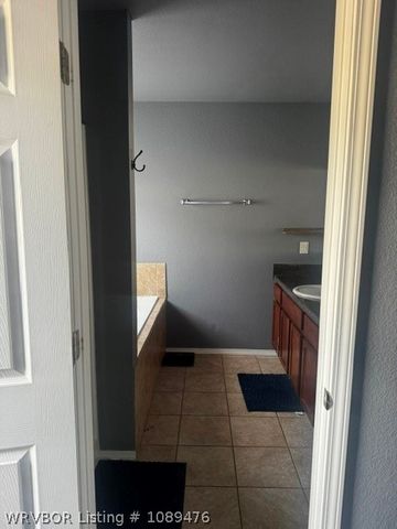 7704 Huntington Way, Fort Smith, AR 72916