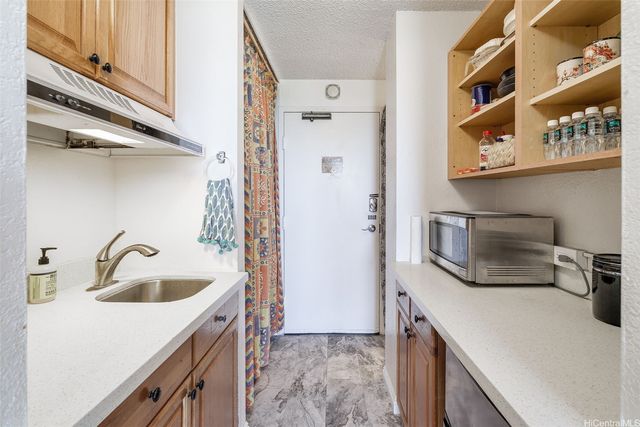 1920 Ala Moana Boulevard 2009, Honolulu, HI 96815