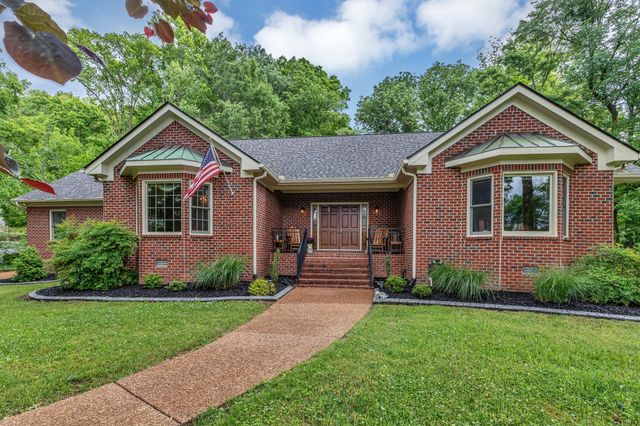 5087 Saddleview Dr, Franklin, TN 37067