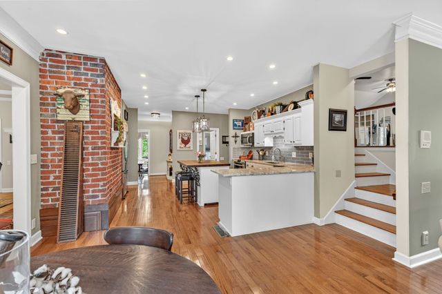 5087 Saddleview Dr, Franklin, TN 37067