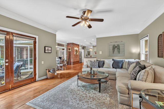 5087 Saddleview Dr, Franklin, TN 37067