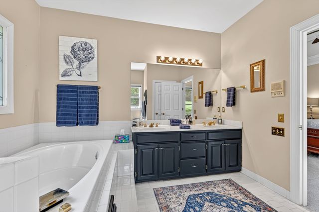 5087 Saddleview Dr, Franklin, TN 37067