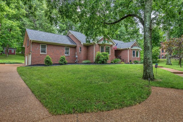 5087 Saddleview Dr, Franklin, TN 37067