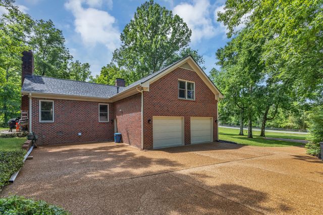 5087 Saddleview Dr, Franklin, TN 37067