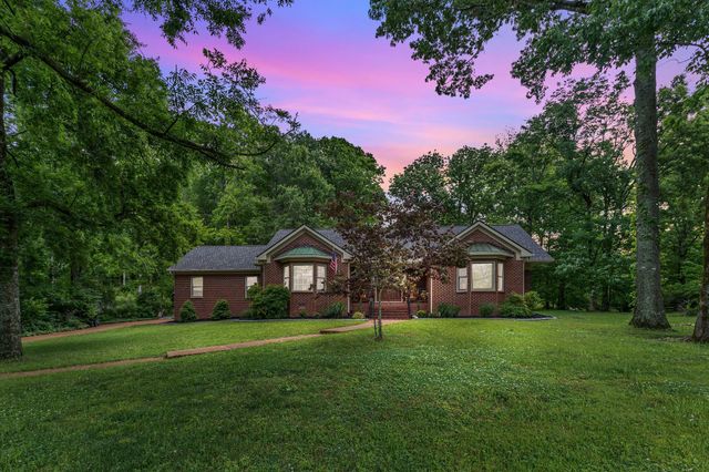 5087 Saddleview Dr, Franklin, TN 37067