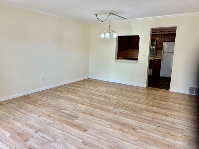 190 Cottage Grove Avenue SE 108, Cedar Rapids, IA 52403