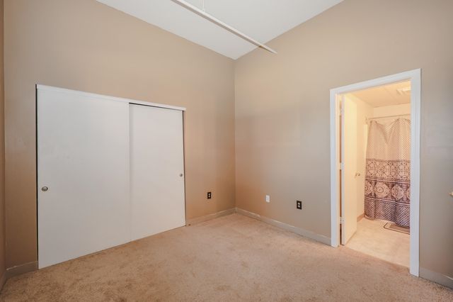15 Mount Saint Marys Way Apt 7, Hooksett, NH 03106