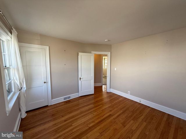 44 N WARREN ST, Woodbury, NJ 08096