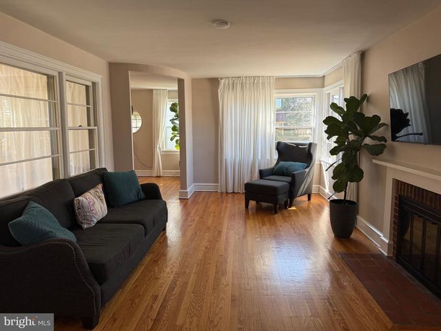 44 N WARREN ST, Woodbury, NJ 08096