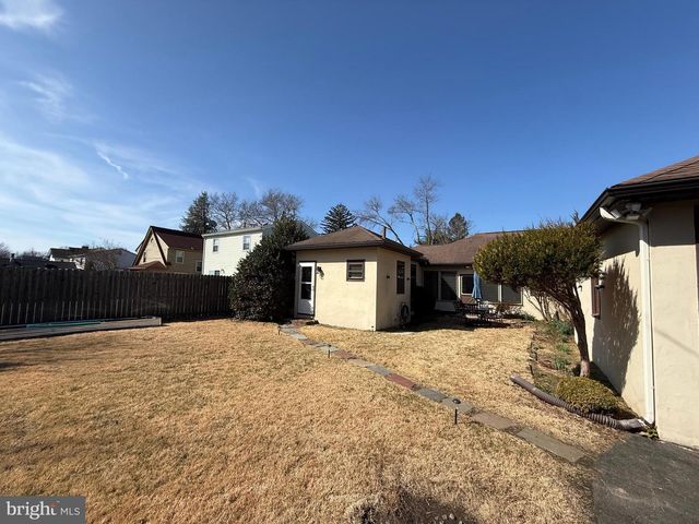 44 N WARREN ST, Woodbury, NJ 08096