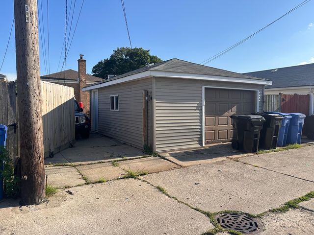 3914 W 84th Place, Chicago, IL 60652
