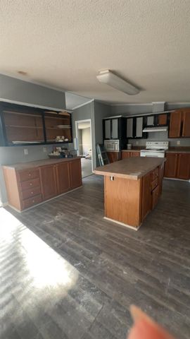 94 Cr 4111, Dayton, TX 77535