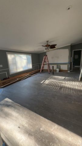 94 Cr 4111, Dayton, TX 77535