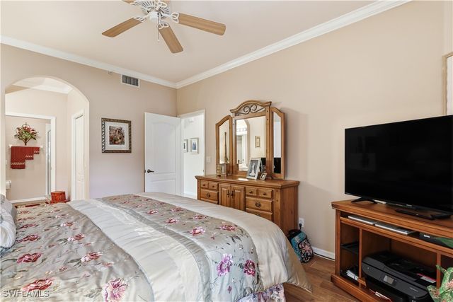 2910 Cypress Trace CIR 102, Naples, FL 34119