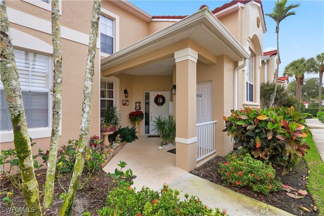 2910 Cypress Trace CIR 102, Naples, FL 34119