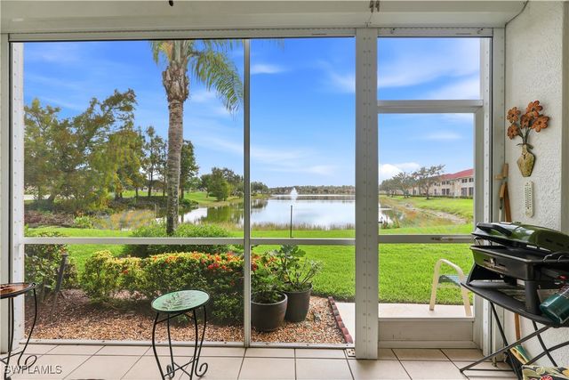 2910 Cypress Trace CIR 102, Naples, FL 34119