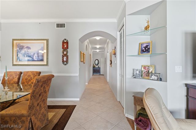 2910 Cypress Trace CIR 102, Naples, FL 34119