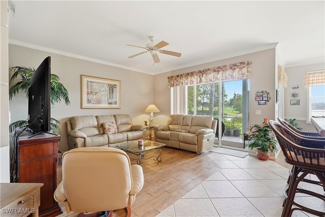 2910 Cypress Trace CIR 102, Naples, FL 34119