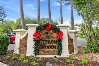 2910 Cypress Trace CIR 102, Naples, FL 34119