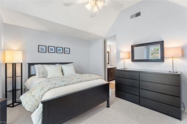 217 Oakwood Court, Winston-salem, NC 27103