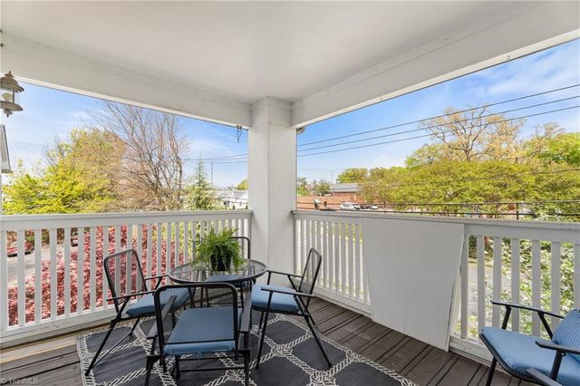 217 Oakwood Court, Winston-salem, NC 27103