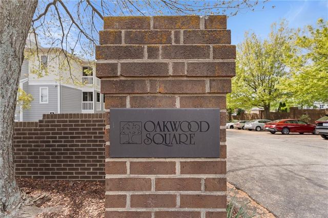217 Oakwood Court, Winston-salem, NC 27103
