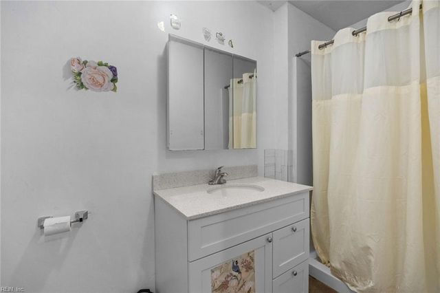 421 Hollywood AVE, Suffolk, VA 23434