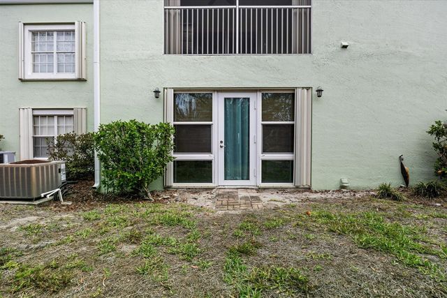 2074 SE Wild Meadow Circle, Port St. Lucie, Port St Lucie, FL 34952