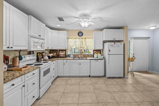 2074 SE Wild Meadow Circle, Port St. Lucie, Port St Lucie, FL 34952