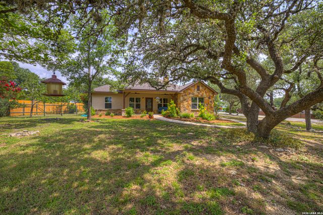 737 LA PALOMA DR, Canyon Lake, TX 78133