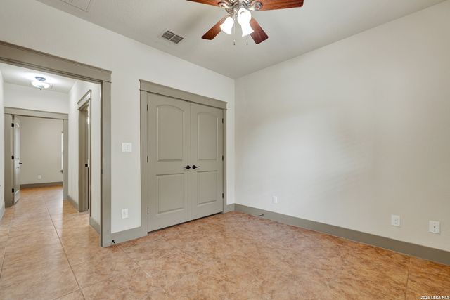 737 LA PALOMA DR, Canyon Lake, TX 78133
