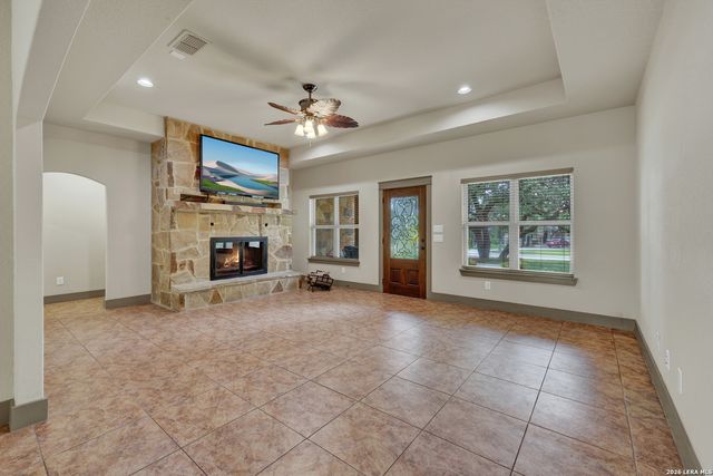737 LA PALOMA DR, Canyon Lake, TX 78133