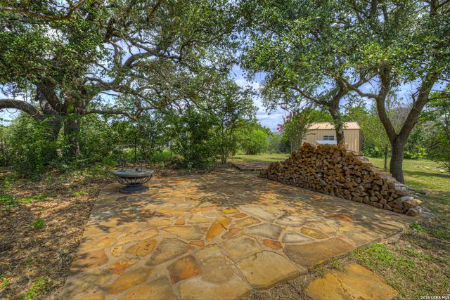737 LA PALOMA DR, Canyon Lake, TX 78133