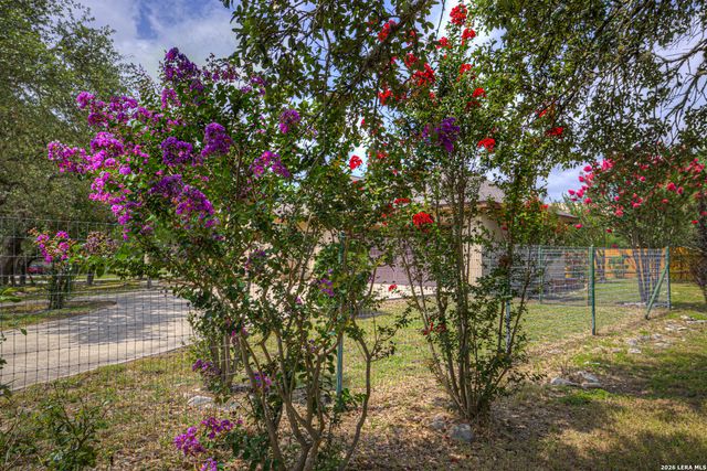 737 LA PALOMA DR, Canyon Lake, TX 78133
