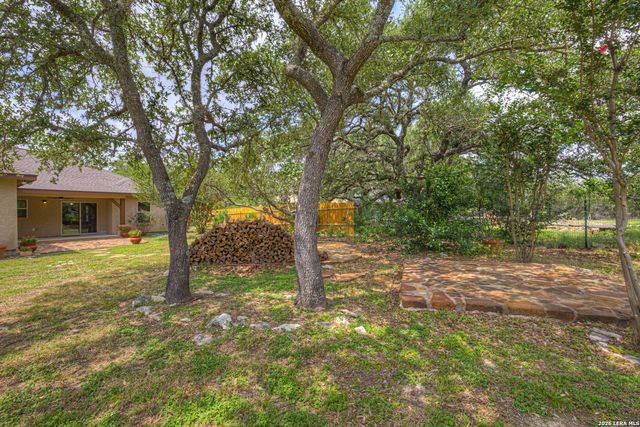 737 LA PALOMA DR, Canyon Lake, TX 78133