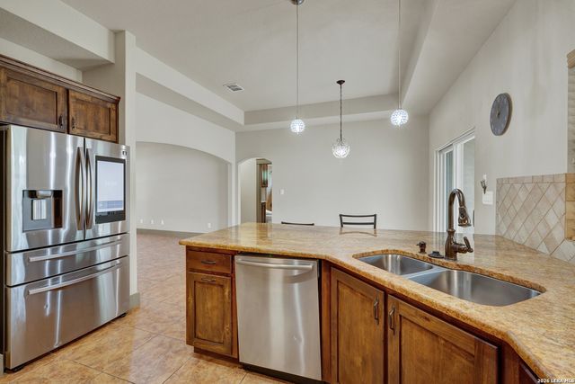 737 LA PALOMA DR, Canyon Lake, TX 78133